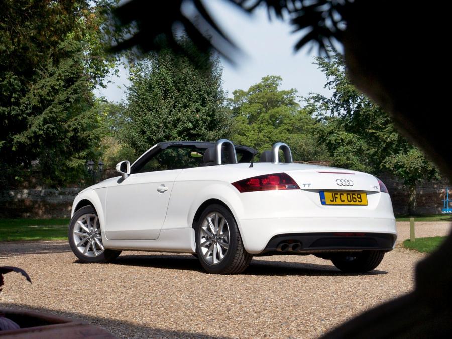  Audi TT 1.8 TFSI Roadster (8J) 2010 года  (UK) (фото 6 из 7)